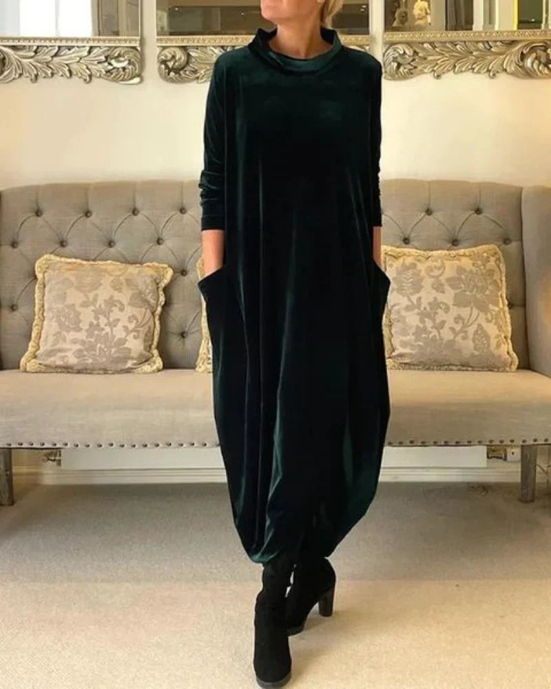 Janet | Elegant Velvet Winter Dress with Pockets